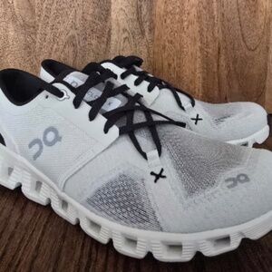 On Cloud X 4 (Womens) 10